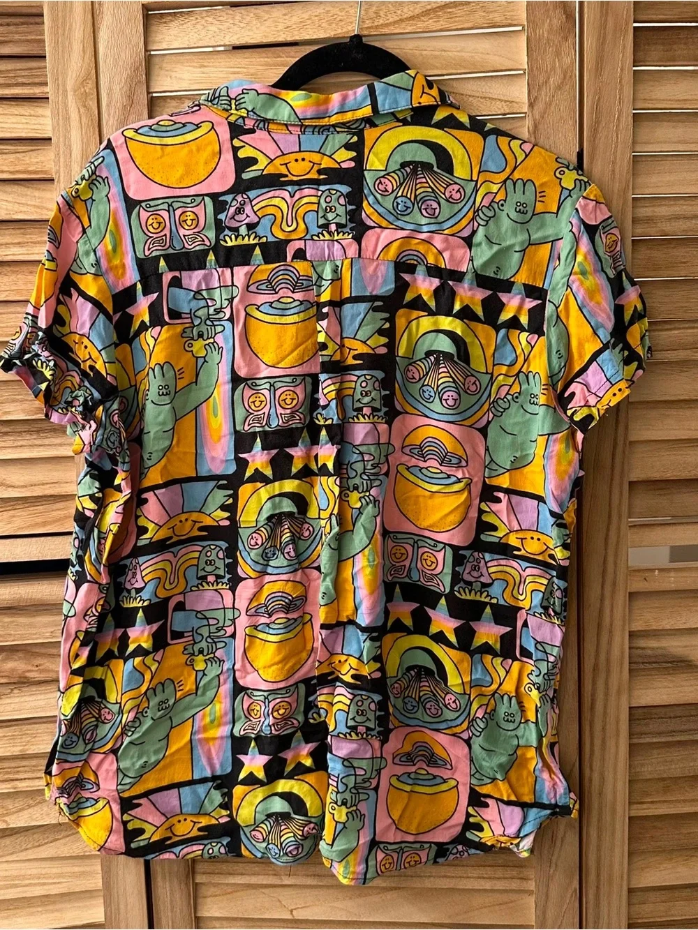 Nooworks short-sleeve button-up shirt size L - Picture 2 of 4